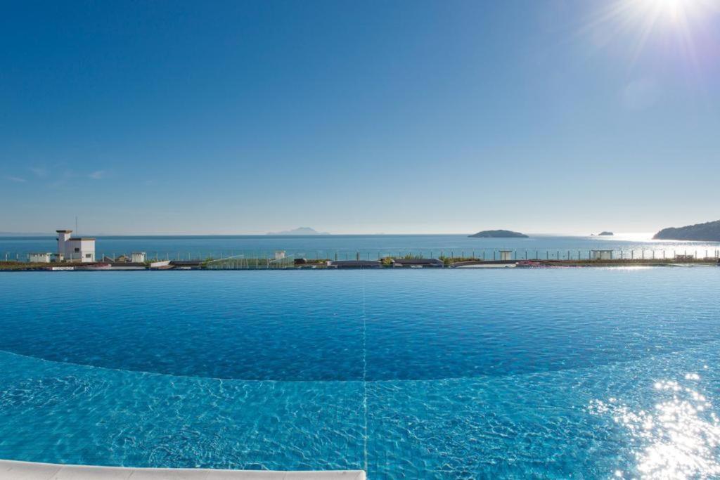 Apartamento Maravilhoso Com Piscina E Vista Mar Mirante Home Club ฟลอเรียนอโปลิส ภายนอก รูปภาพ
