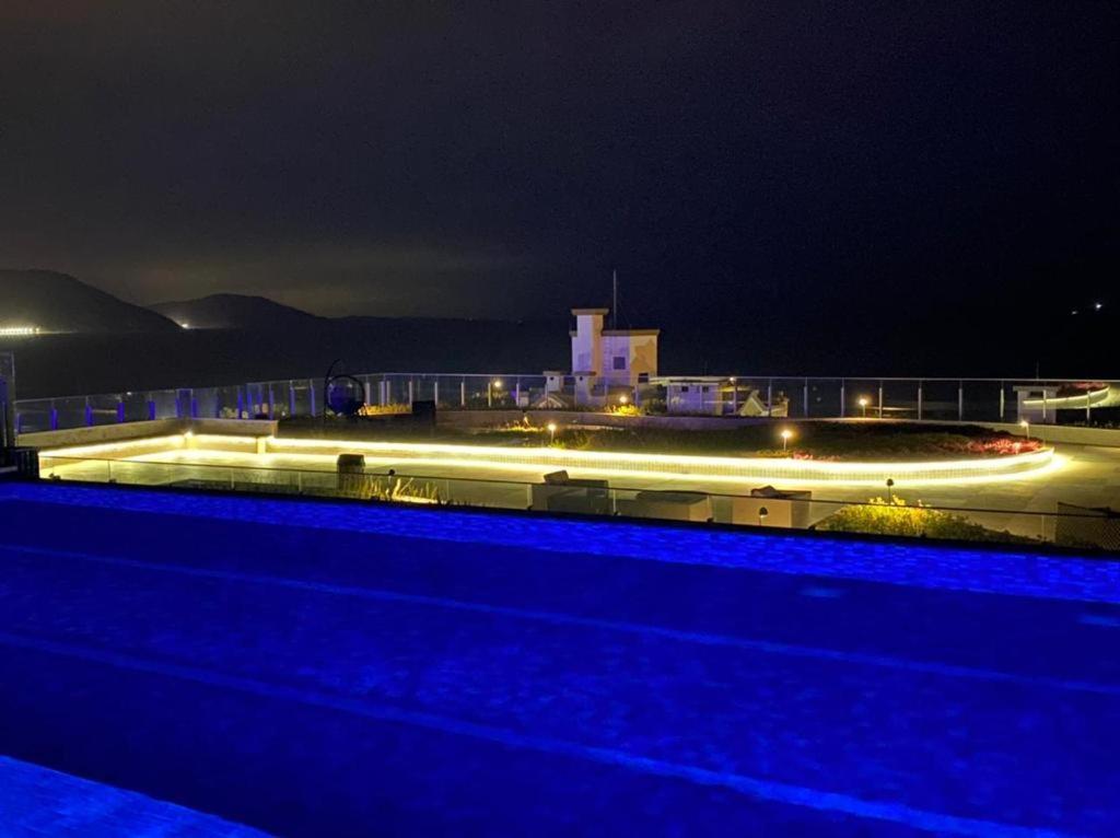 Apartamento Maravilhoso Com Piscina E Vista Mar Mirante Home Club ฟลอเรียนอโปลิส ภายนอก รูปภาพ
