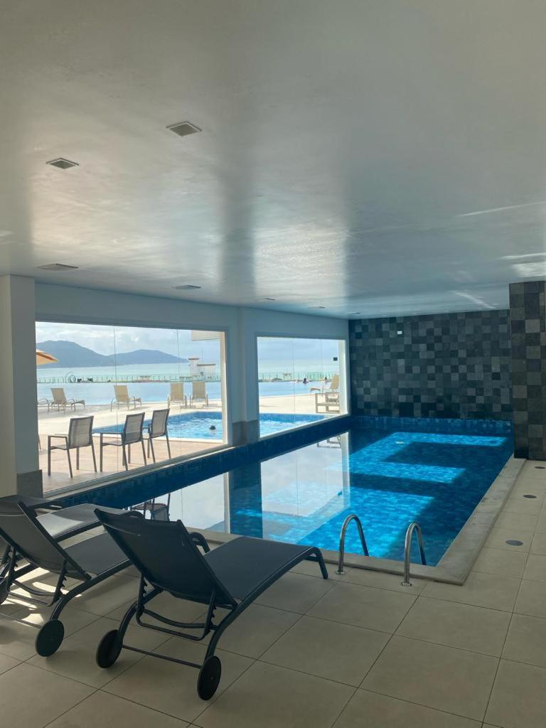 Apartamento Maravilhoso Com Piscina E Vista Mar Mirante Home Club ฟลอเรียนอโปลิส ภายนอก รูปภาพ
